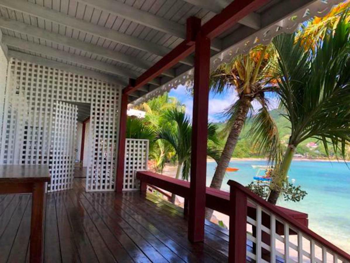 Bequia Beachfront Villa Hotel Friendship エクステリア 写真