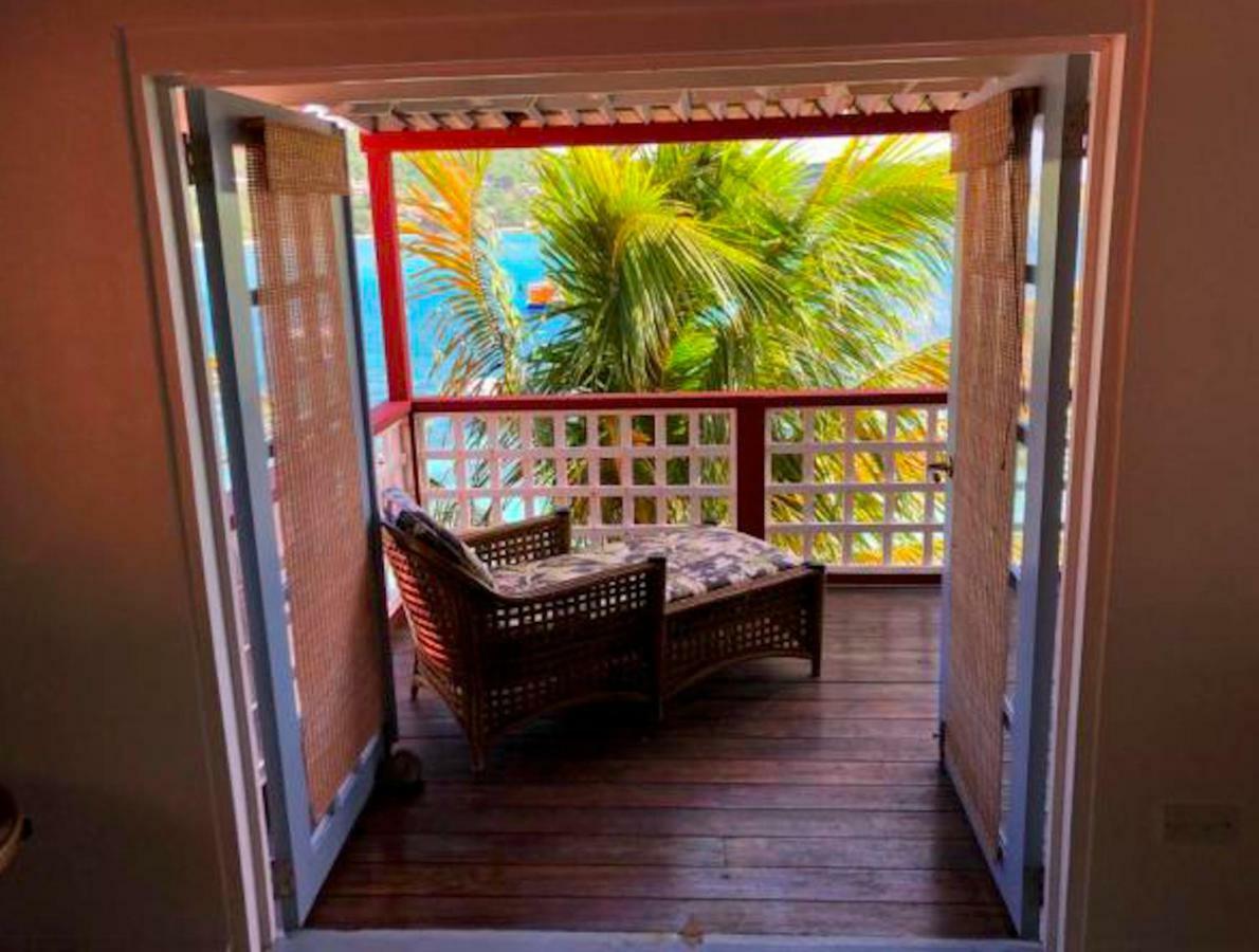 Bequia Beachfront Villa Hotel Friendship エクステリア 写真