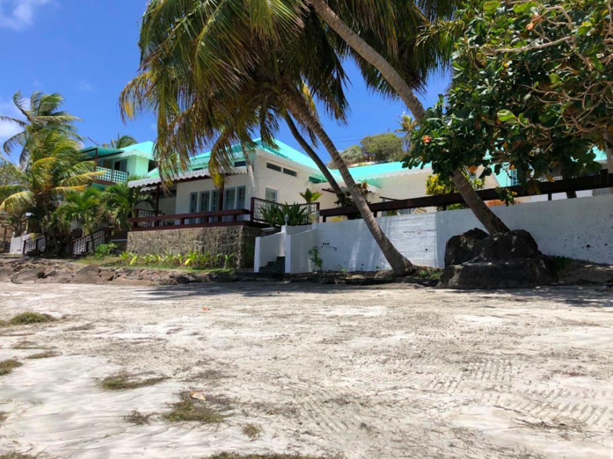 Bequia Beachfront Villa Hotel Friendship エクステリア 写真