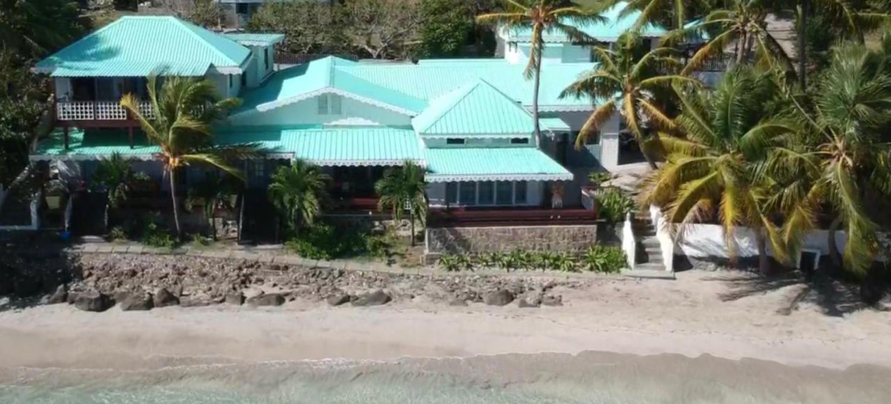 Bequia Beachfront Villa Hotel Friendship エクステリア 写真